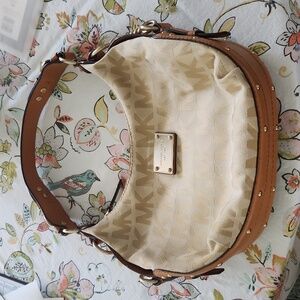 Original Michael Kors shoulder bag.